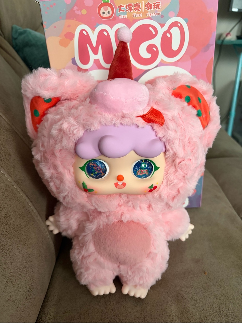 MIGO 400% PLUSH - Christmas pig